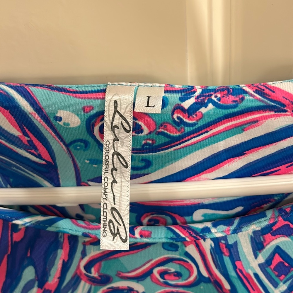 Lulu B dress. Like new. Size large.  Super comfy. Beautiful colors